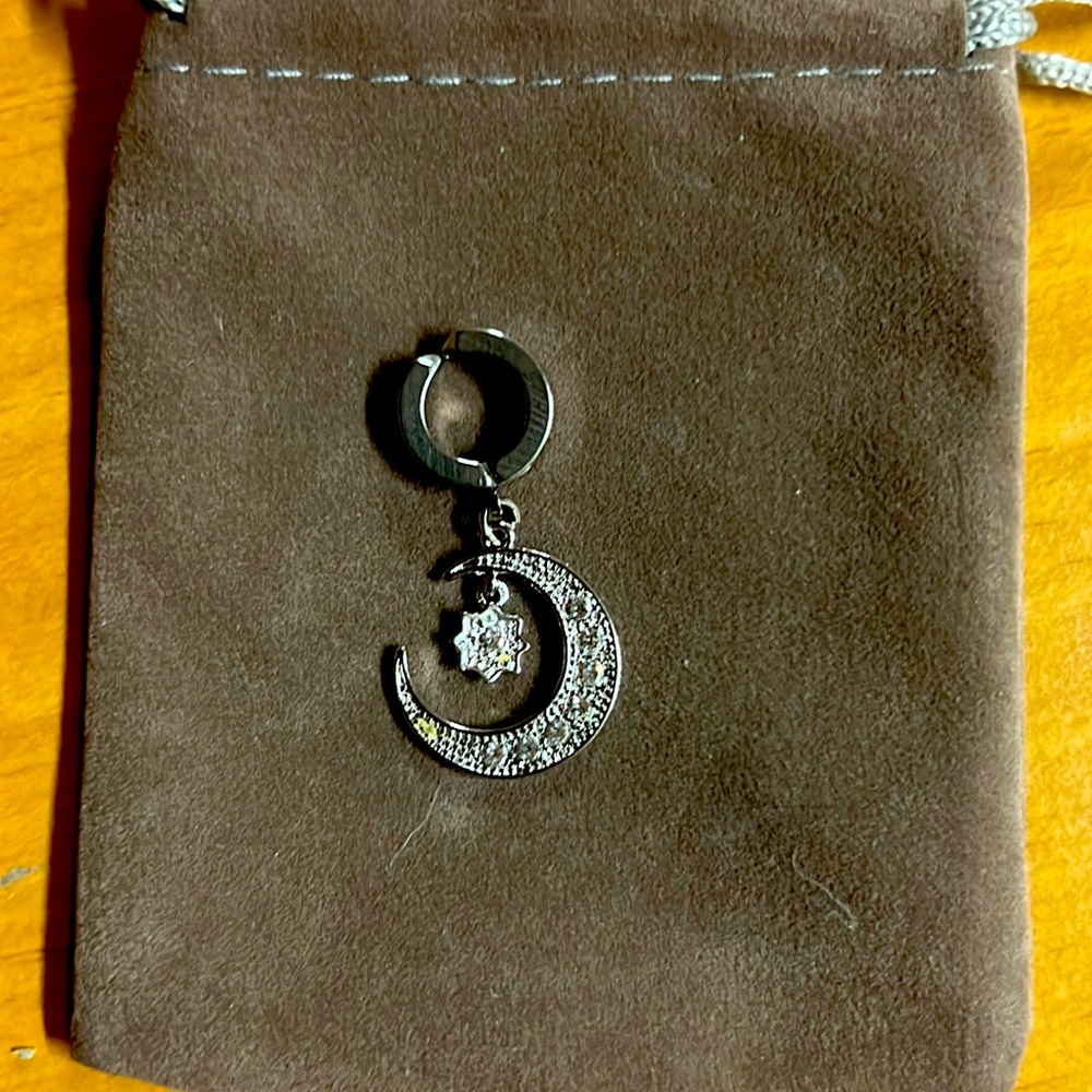 Fake navel ring